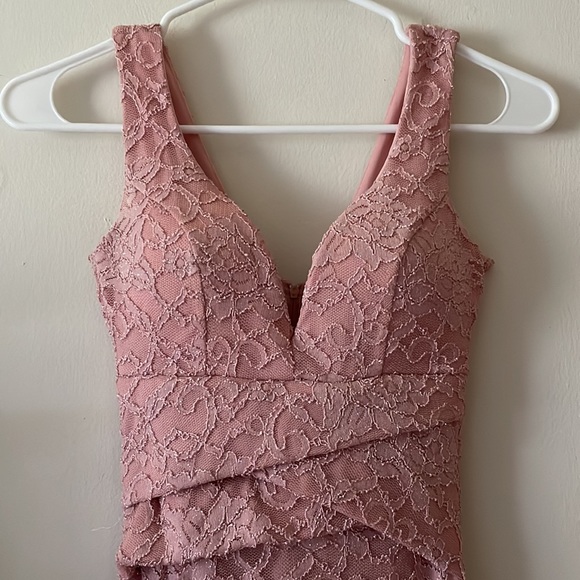 Formal dress - Picture 3 of 4